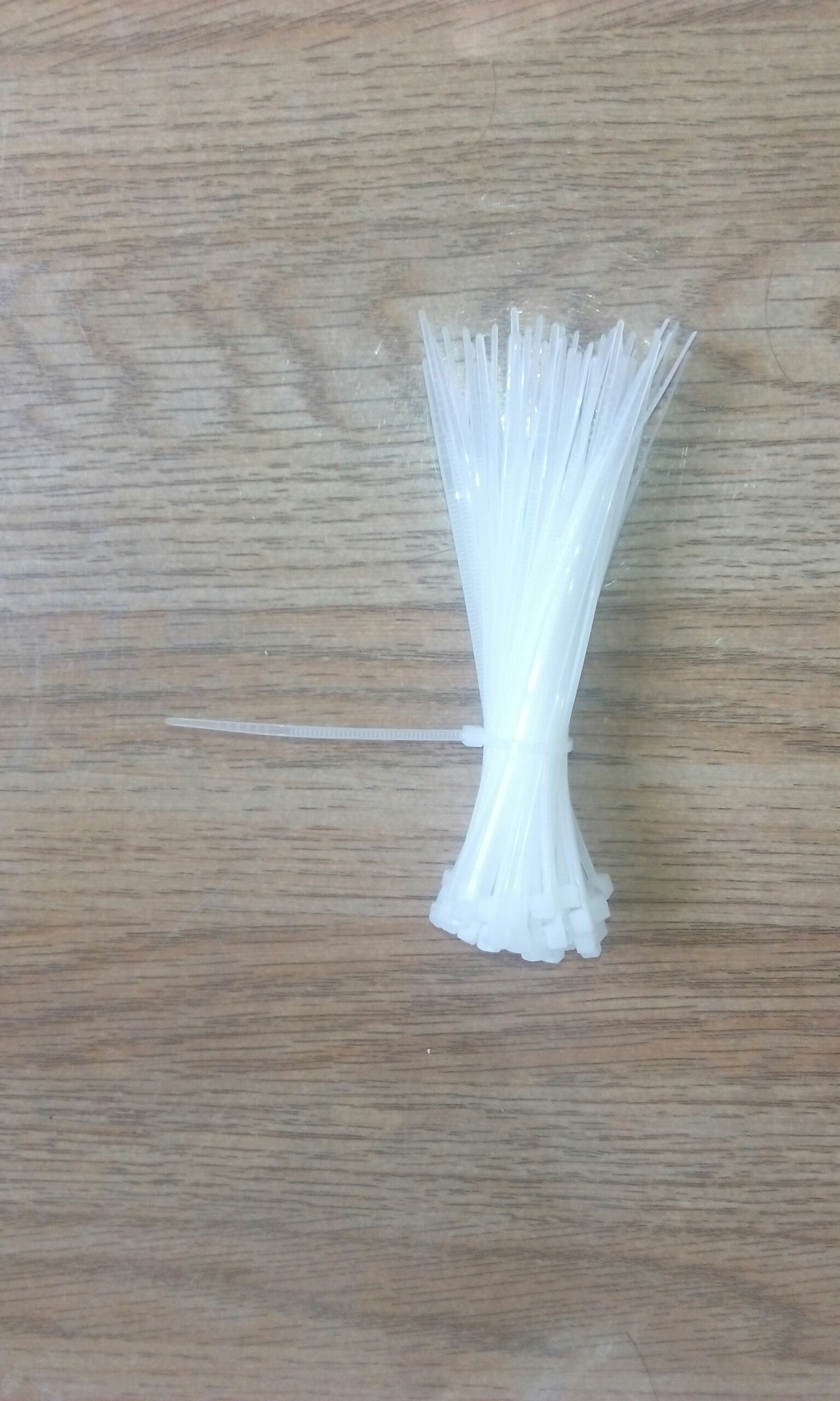 Dây thít cáp, dây gút cáp nhựa, dây rút 3x150 màu trắng(Nylon cable tie)