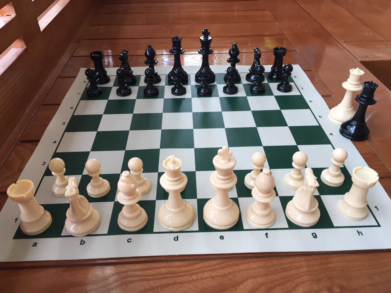 Bộ Cờ Vua Gồm 4 Hậu Đặc Ruột, Siêu Bền Đẹp - Hàng Chuẩn