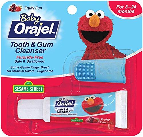 Bộ kem đánh răng và đầu rơ lợi và lưỡi Baby Orajel cho bé từ 3 tháng tuổi