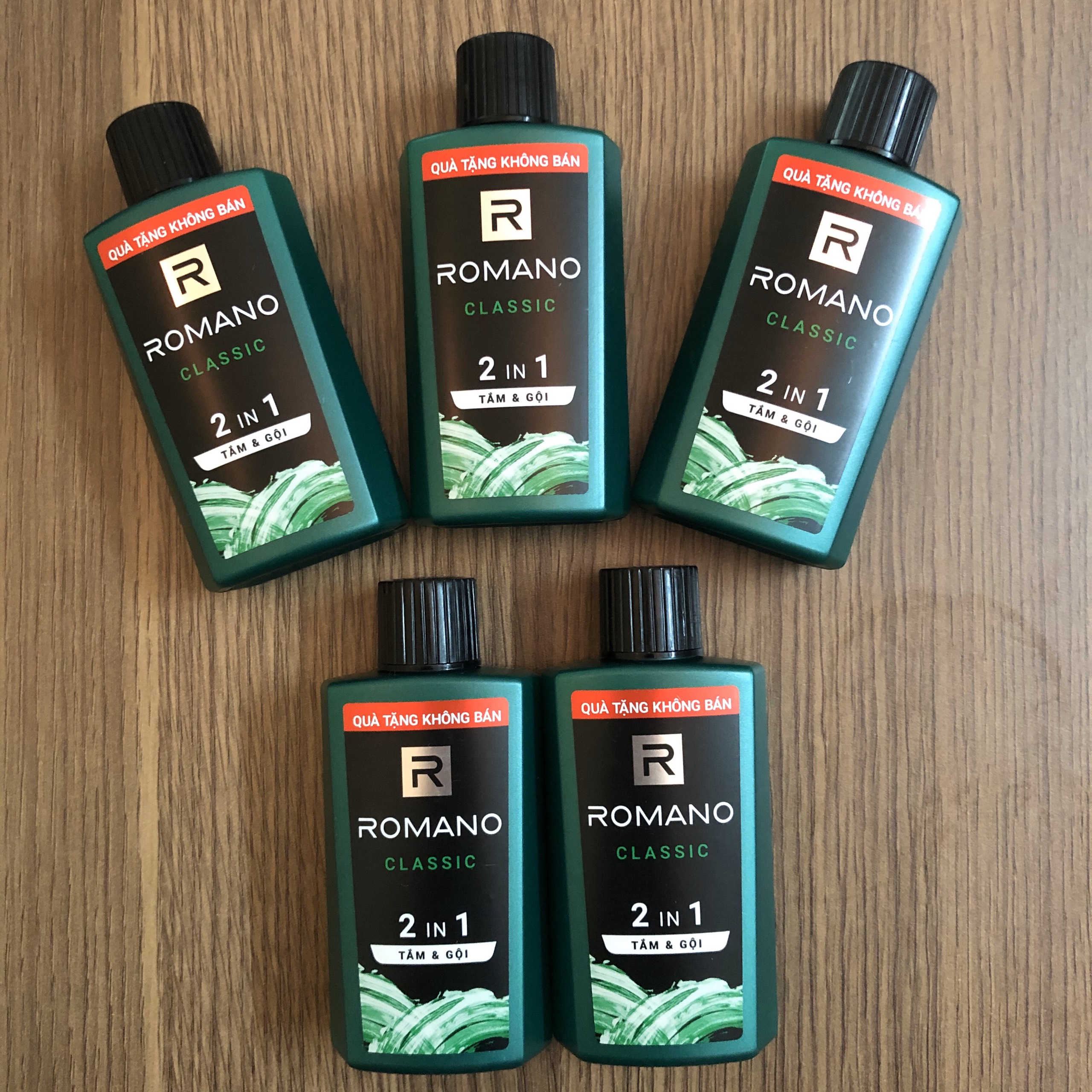 Set 5 chai dầu tắm gội Romano 2 trong 1