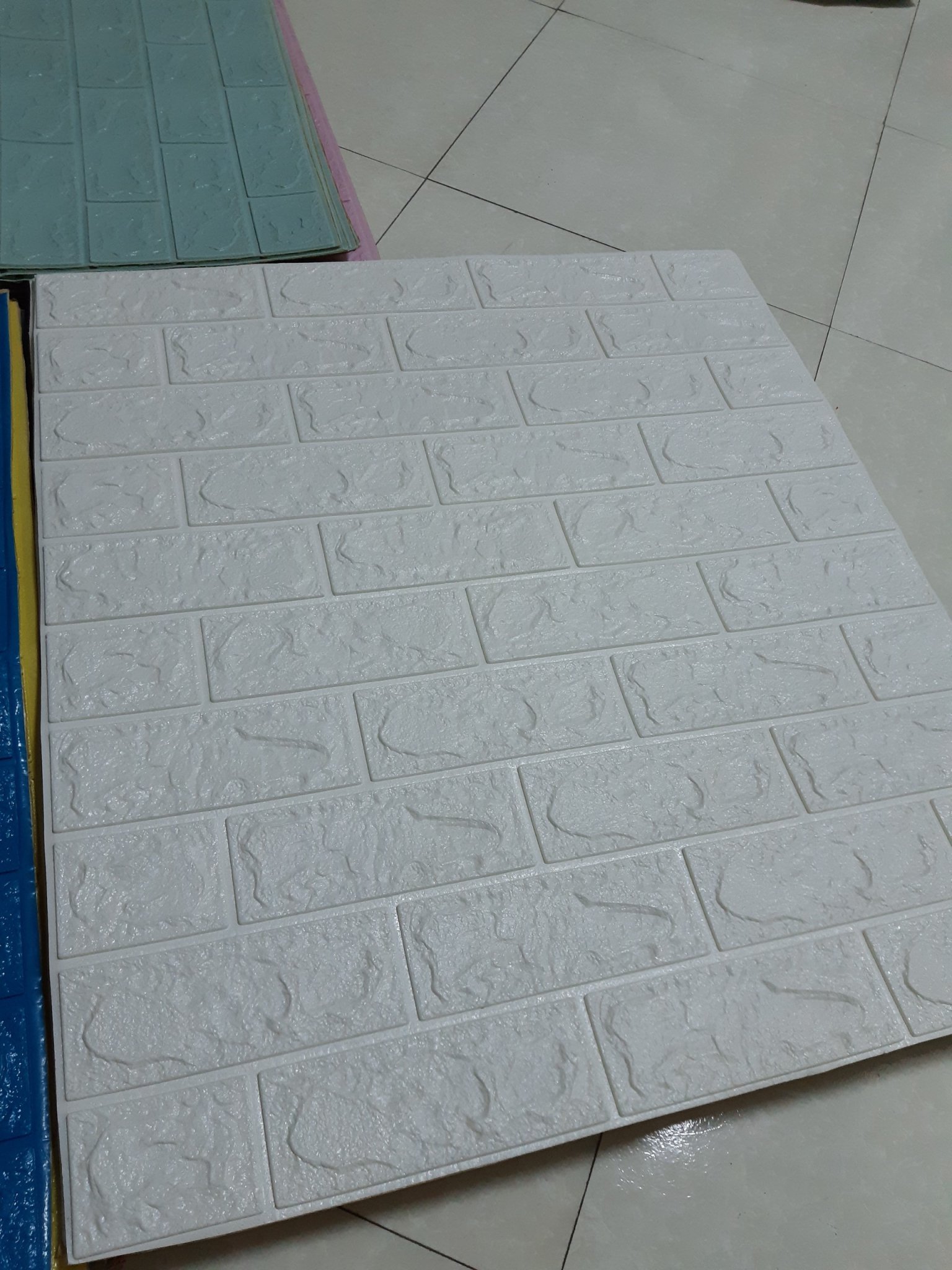 COMBO xốp dán tường 100 tấm trắng 6mm