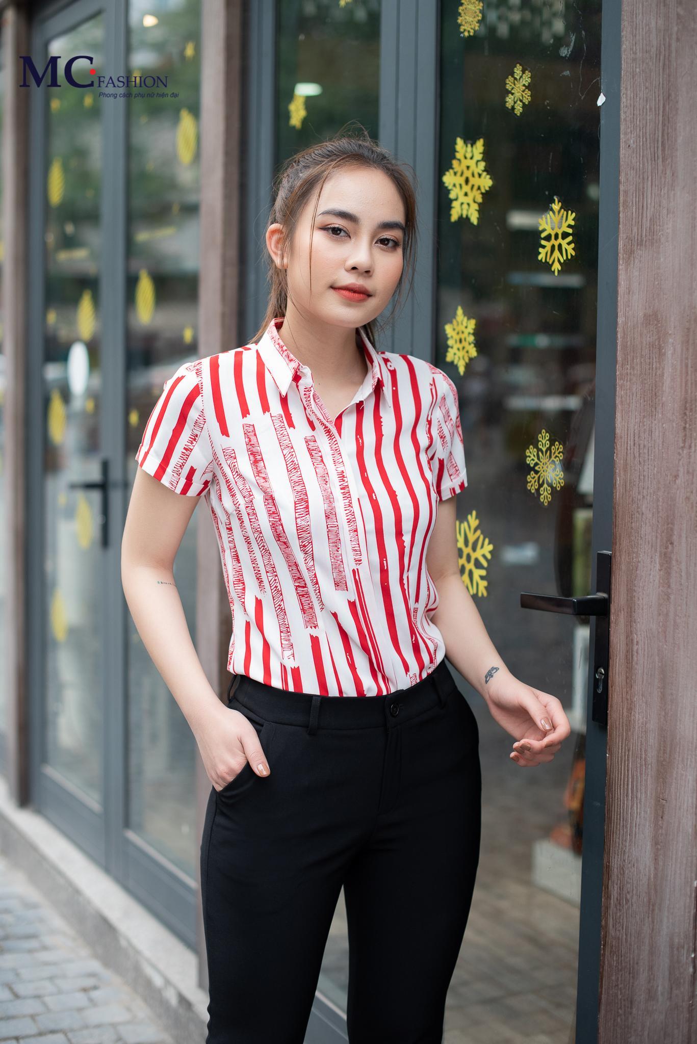 Sơ mi họa tiết