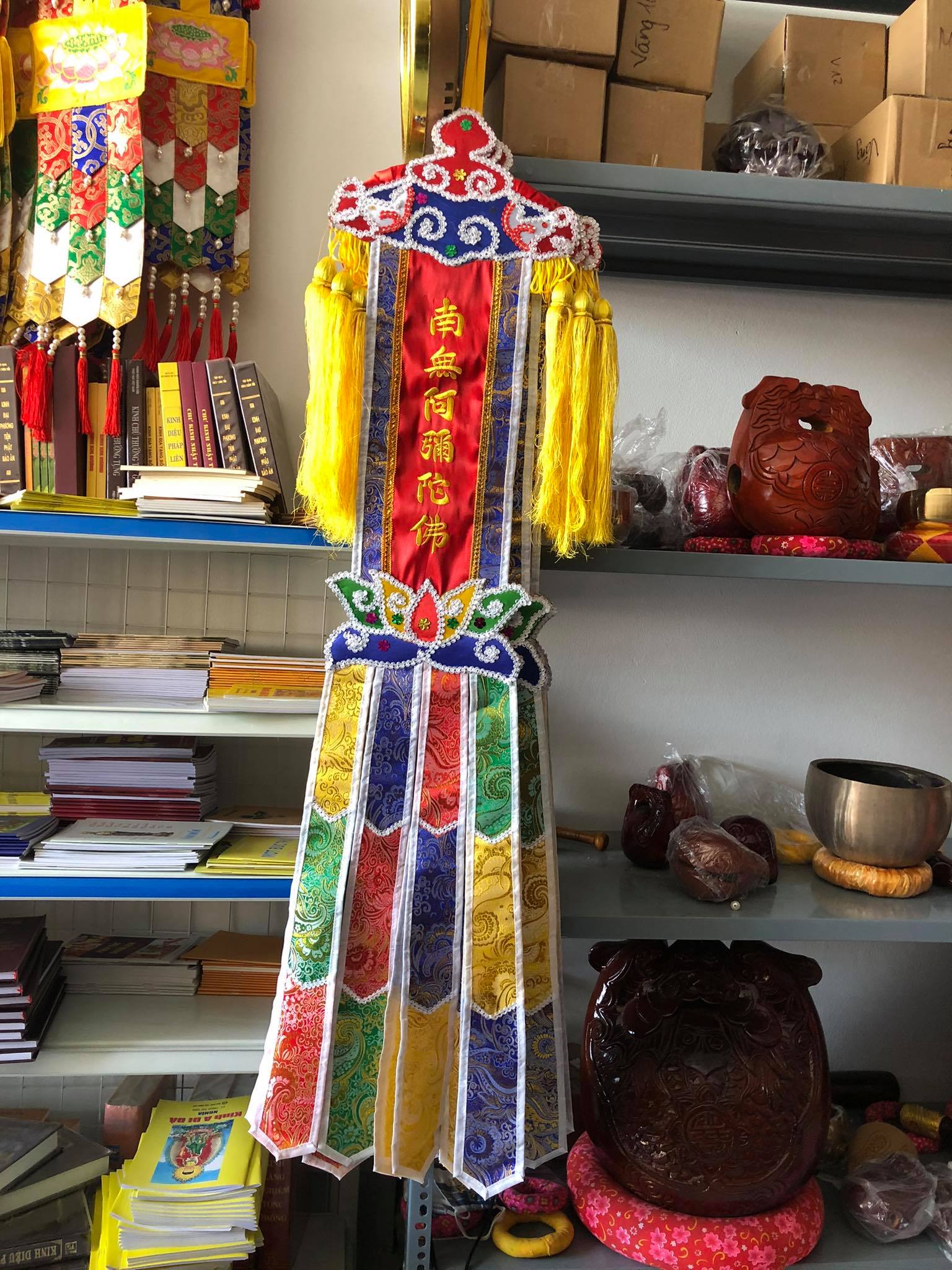 Tràng phan - phướn treo vải gấm