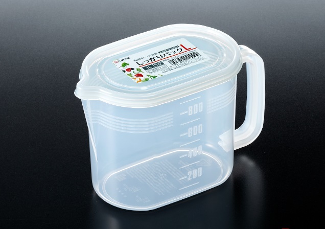 Ca nhựa có nắp NAKAYA 1L Hàng Nhật Nội Địa Cao Cấp làm bằng nhựa PP không độc hại chịu được nhiệt độ lên đến 140 độ C