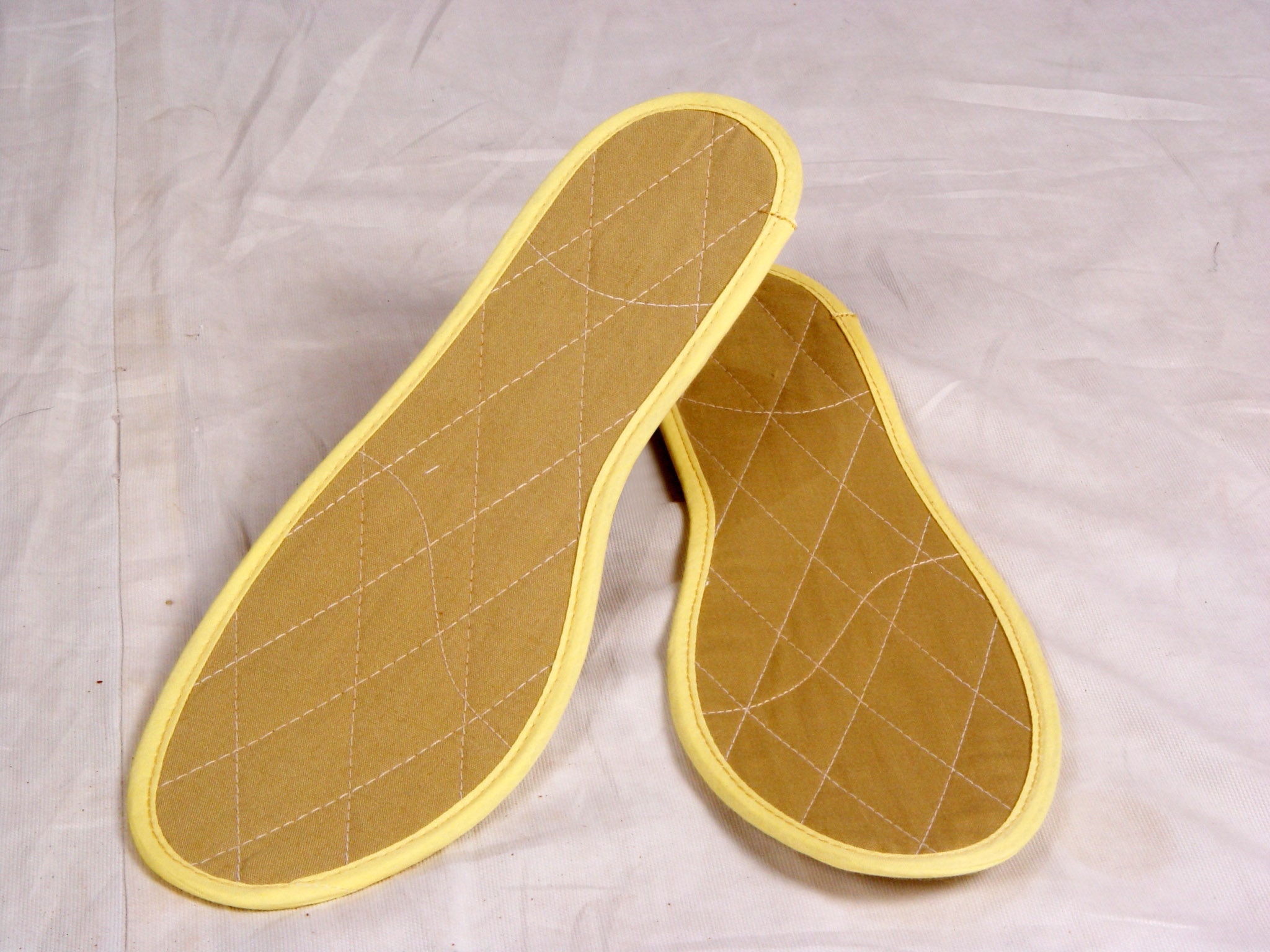 Lót Giày Quế Cao Cấp Giúp Đánh Bay Mùi Hôi Chân