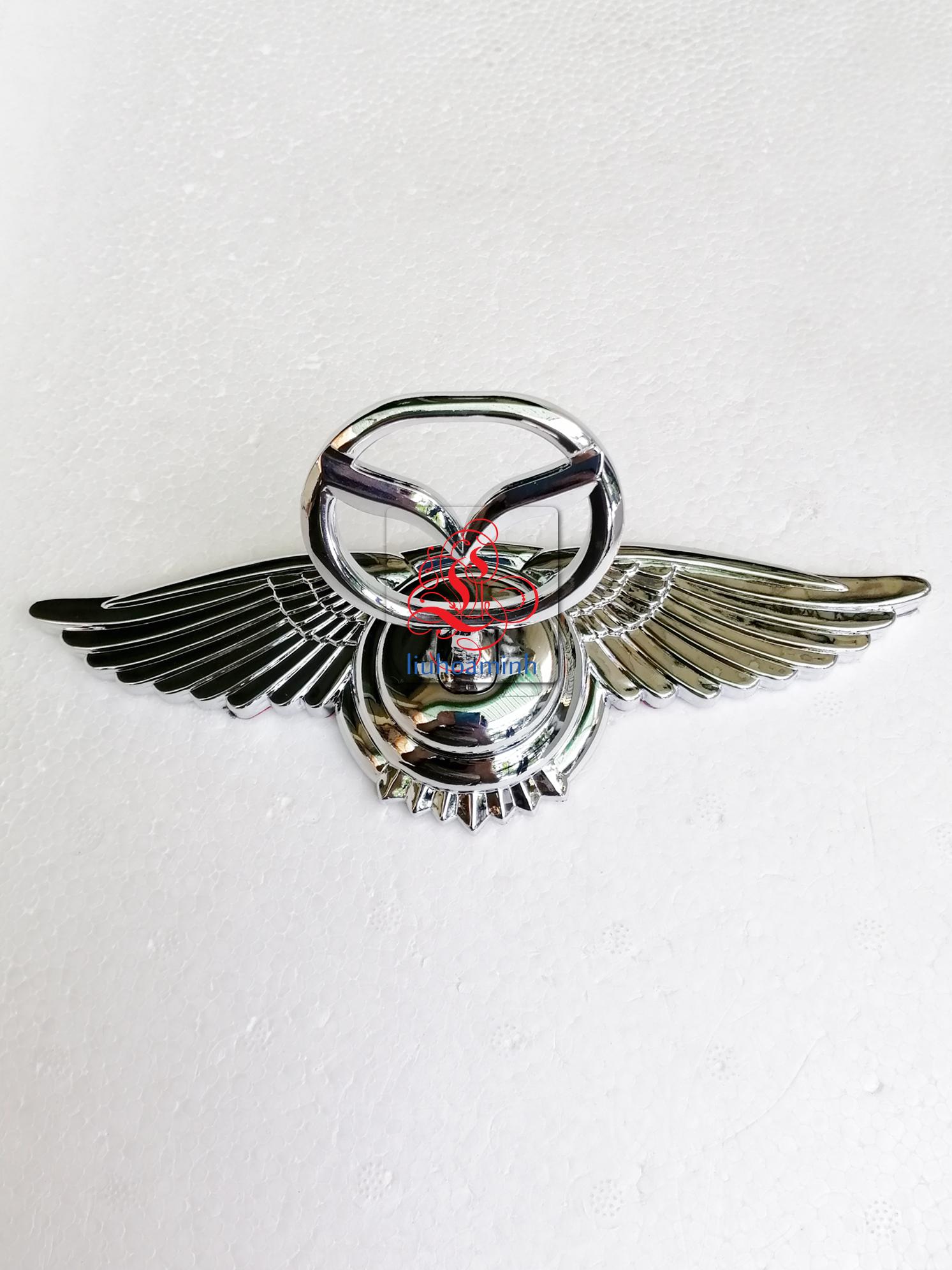 Logo cánh chim 3D Mazda