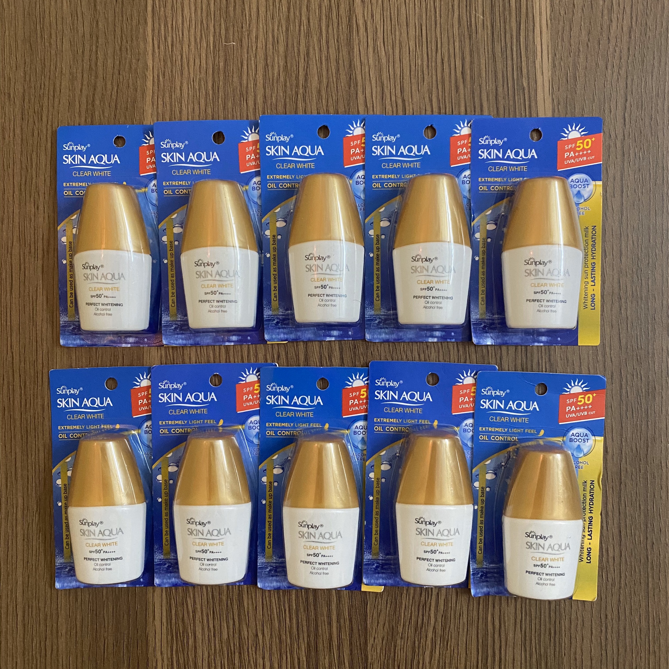Set 10 chai kem Sunplay Skin Aqua Clear White SPF 50+ PA++++ 5g