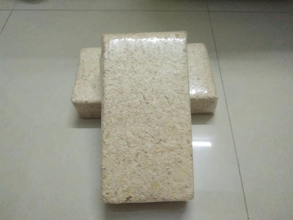 Mùn cưa nén lót chuồng Hamster, bọ, nhím, thú nhỏ loại 1kg