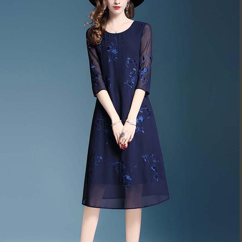 Đầm voan đầm dài qua gối đầm thêu trung niên u50 u40 dv015