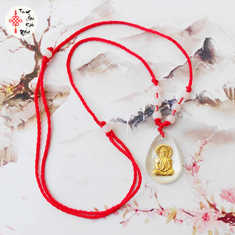 dây đeo cổ vải đỏ mặt đá giọt nước dát vàng hình Phật may mắn