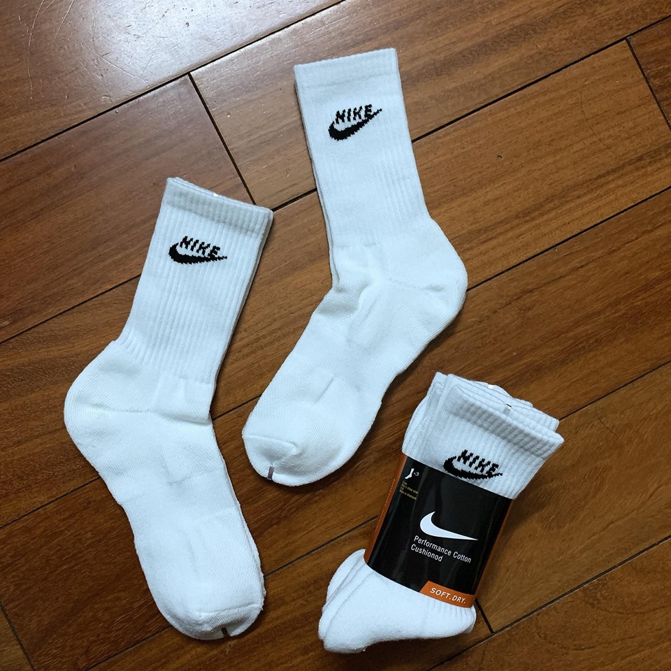 Tất - Vớ Nike Cao Cổ Hàng VNXK  ( Trắng - White ) ( Mua 5 Đôi Tặng 1 Đôi Adidas Cổ trung hàng VNXK)