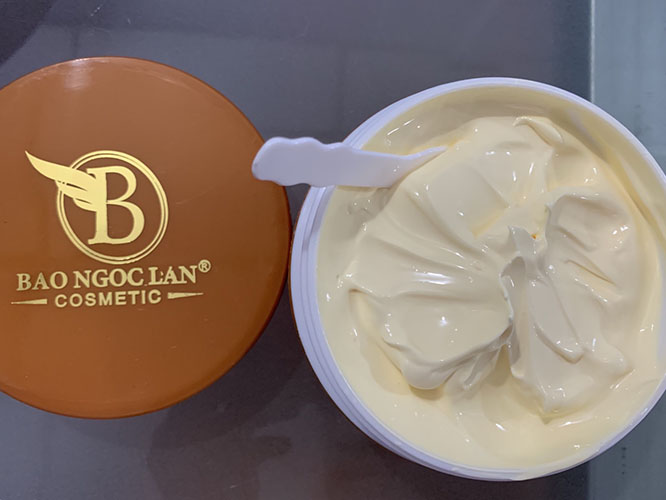 [HCM]Bảo Ngọc Lan-kem trắng da giử ẫm toàn thân 150g