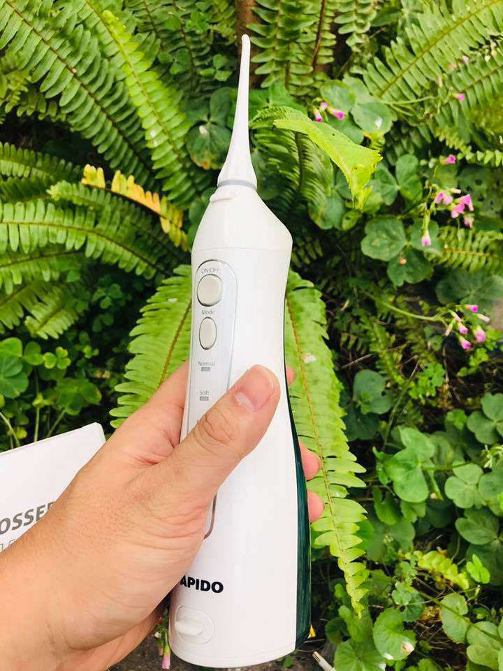 máy đánh răng bằng nước, bàn chải đánh răng tia nước, Máy Tăm Nước Rapido RWF-150 Cho Người Niềng Răng, Làm Răng Sứ, Làm Sạch Răng, Massage Lợi Công Nghệ Đức 3 Tốc Độ  Bảo Hành 1 Đổi 1 do Lỗi của Nhà Sản Xuất