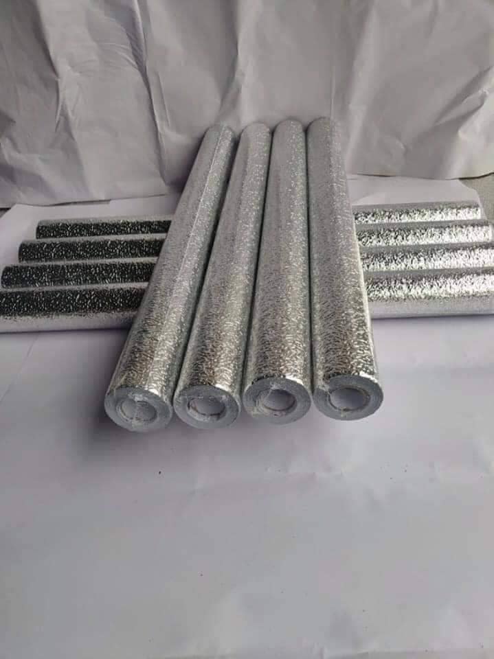 (GIẤY BẠC DÀI 0p6x 3m) CUỘN GIẤY BẠC DÁN BẾP CÁCH NHIỆT DÀI 3M dán được trên nhiều bề mặt bằng phẳng