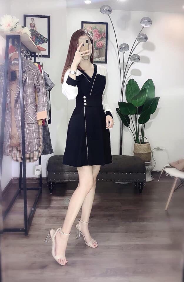 ĐẦM XÒE ĐEN PHỐI TAY TRẮNG NHẸ NHÀNG