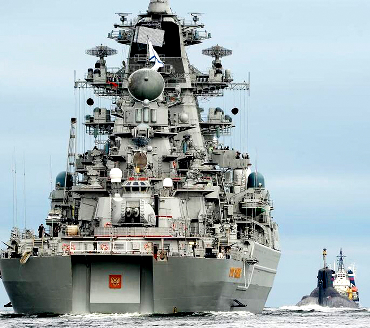 [HCM]PHÓNG LÔI HẠM - NGA - TL 1/100 - 2m47 - BIG SIZE.