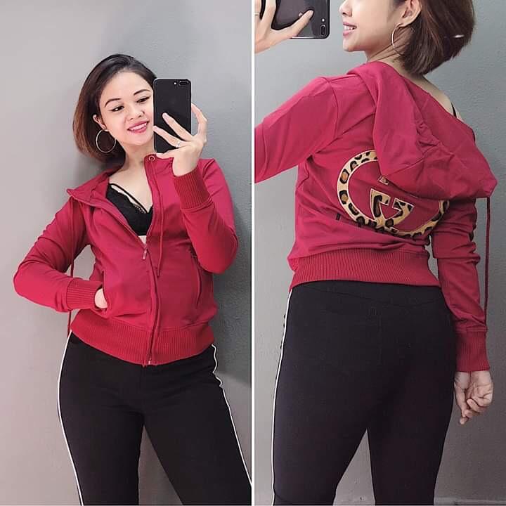 Áo khoác da cá có nón thêu chống nắng
