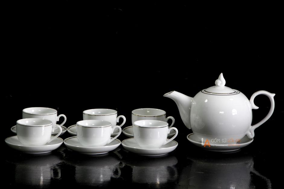Quà tân niên 2020 hot- bộ bình trà sứ cát tường trắng vẽ chỉ vàng kim 600ml,bộ tách trà