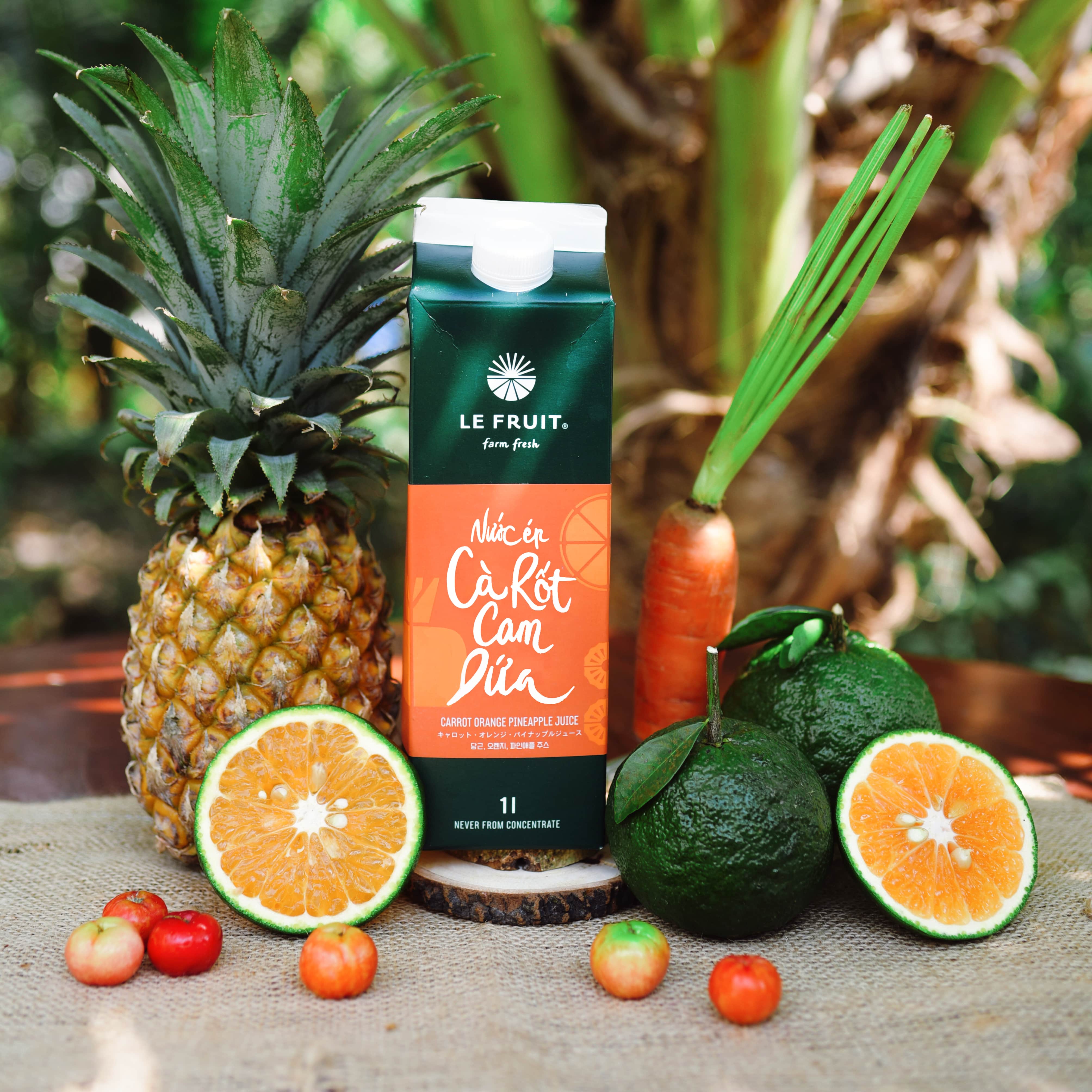 [HCM]Nước Ép Trái Cây Tươi Le Fruit – Cà Rốt Cam Dứa 1L