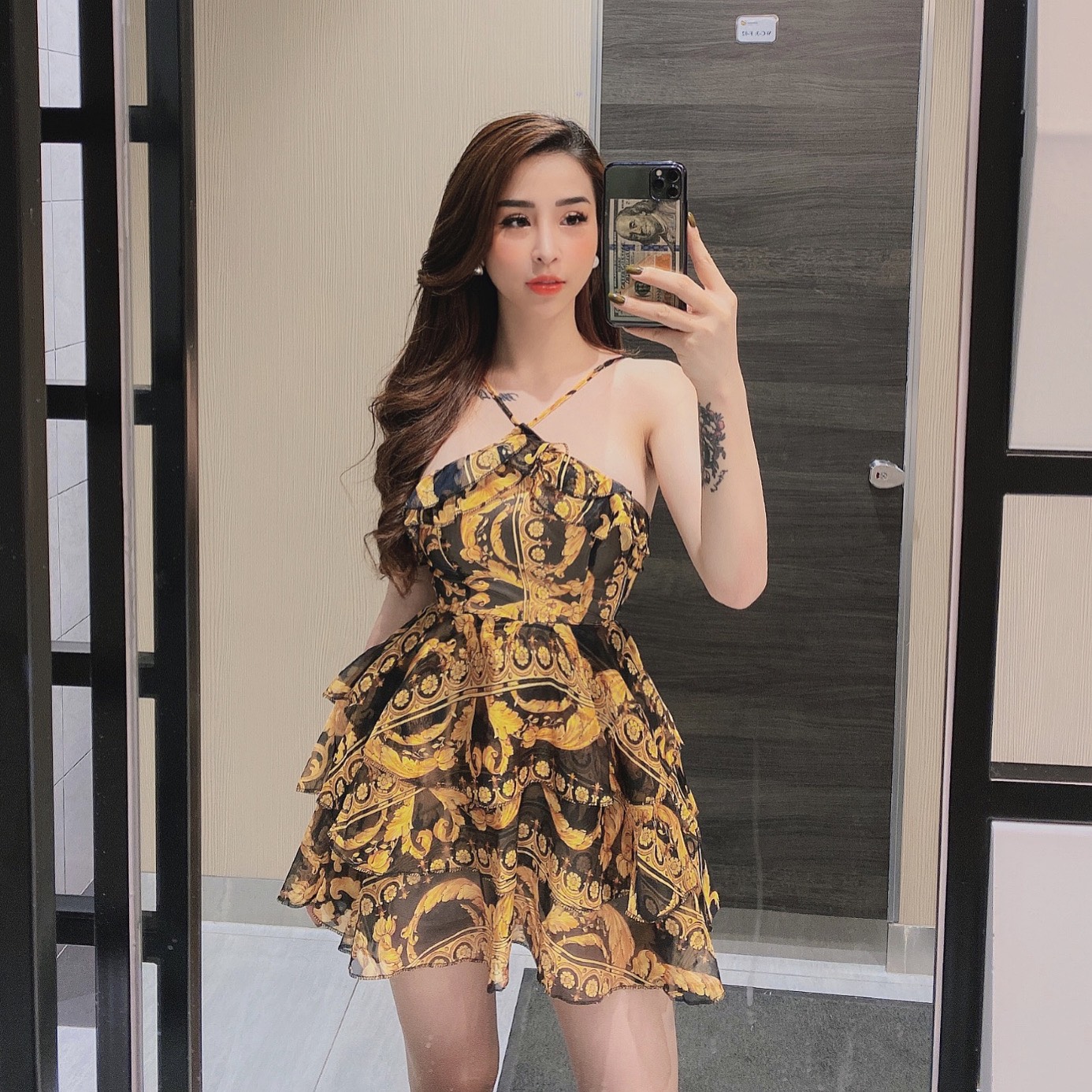 Jum voan HQ mềm mịn dáng yếm 3 tầng họa tiết VER.SÁC độc lạ ,thiết kế thanh lịch cá tính thích hợp mọi cuộc chơi