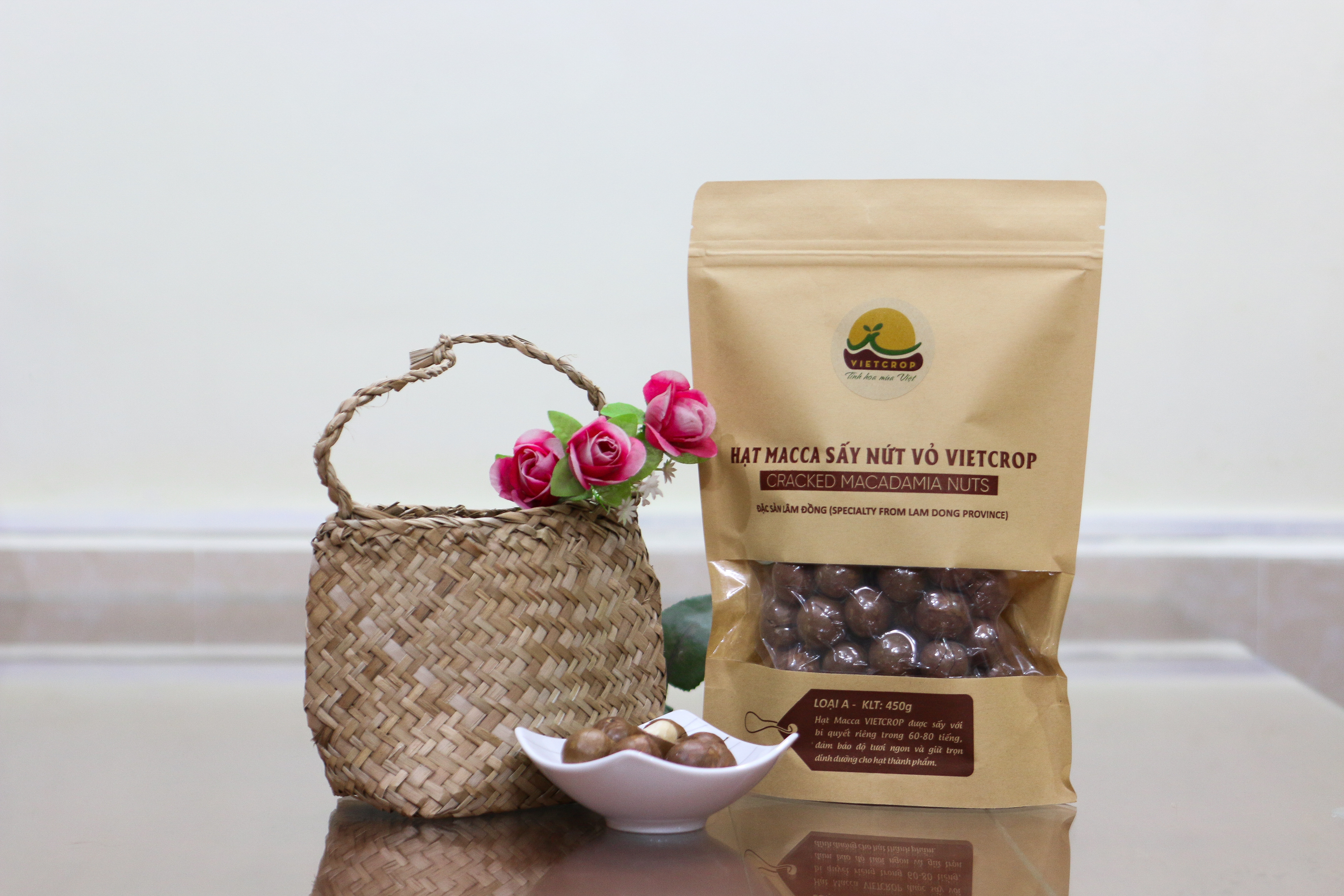 Hạt macca sấy nứt vỏ VIETCROP - túi kraft zip 450g