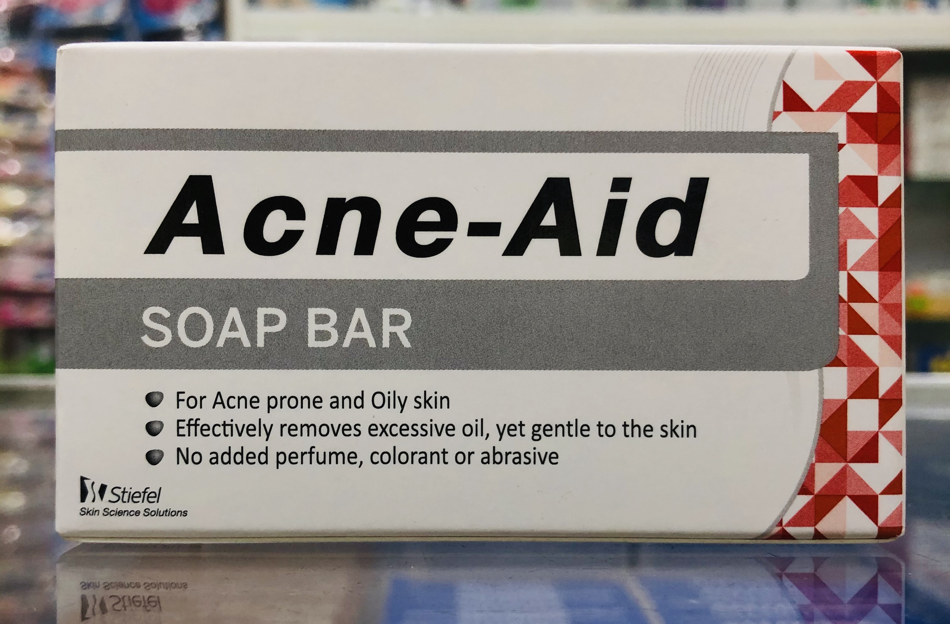 Xà phòng Acne-Aid Soap bar - 100 gram - làm sạch dịu nhẹ và tẩy nhờn hiệu quả, phù hợp cho da nhờn và mụn trứng cá