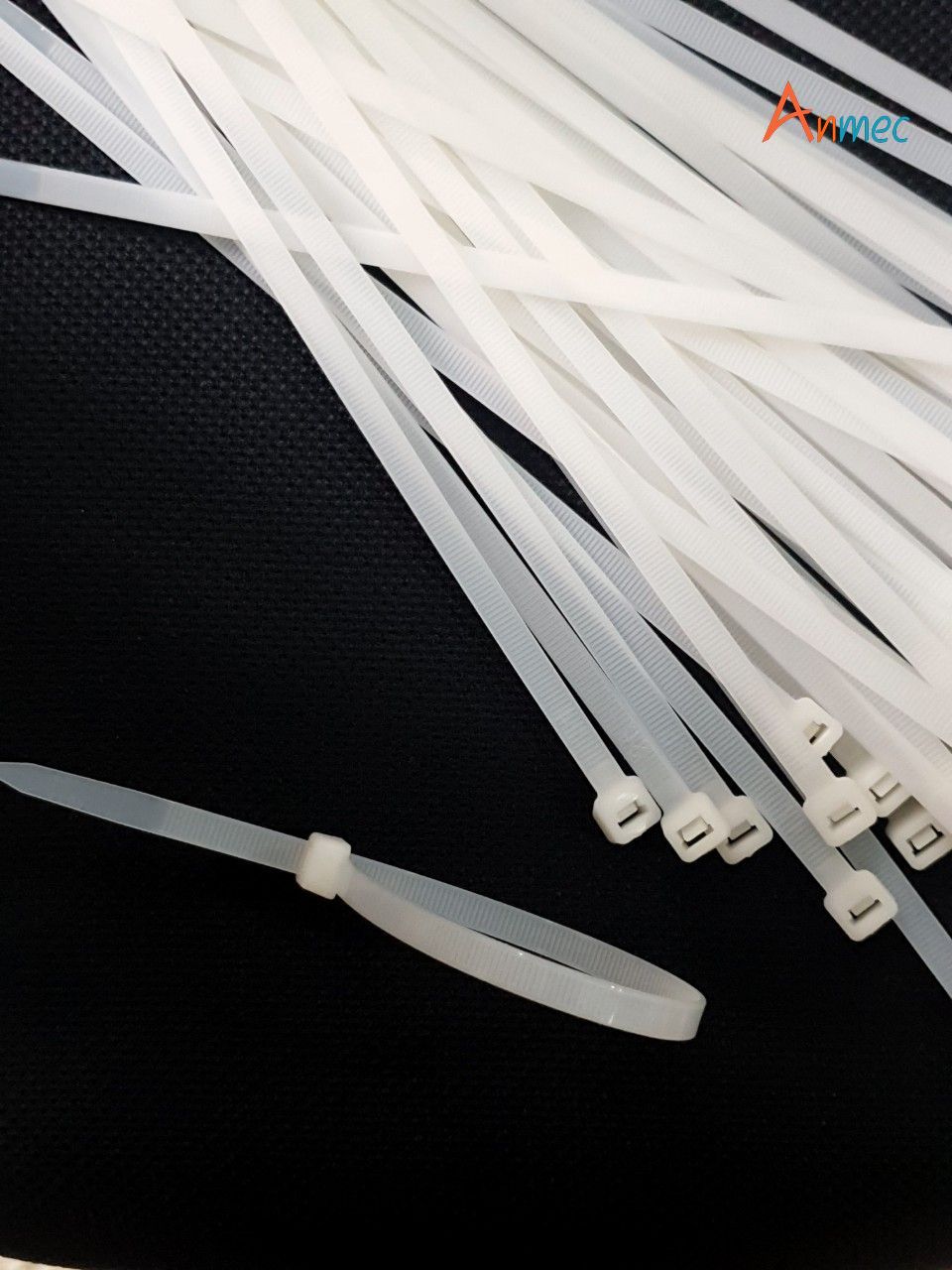 Dây rút nhựa 8x400 (KT: 8*400 mm) (Túi 100 sợi)