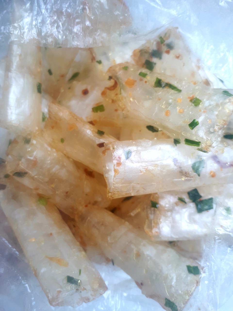 Bánh tráng hành phi cuốn sẵn