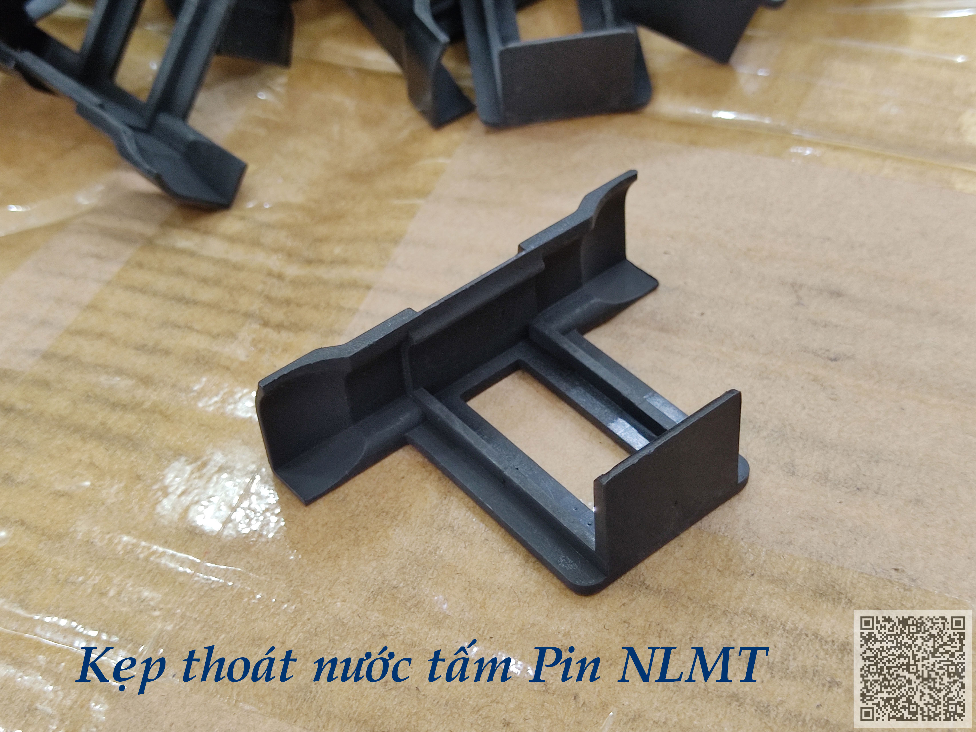 Gói 50 Cái Kẹp thoát nước cho tấm Pin NLMT (Frame 35mm)