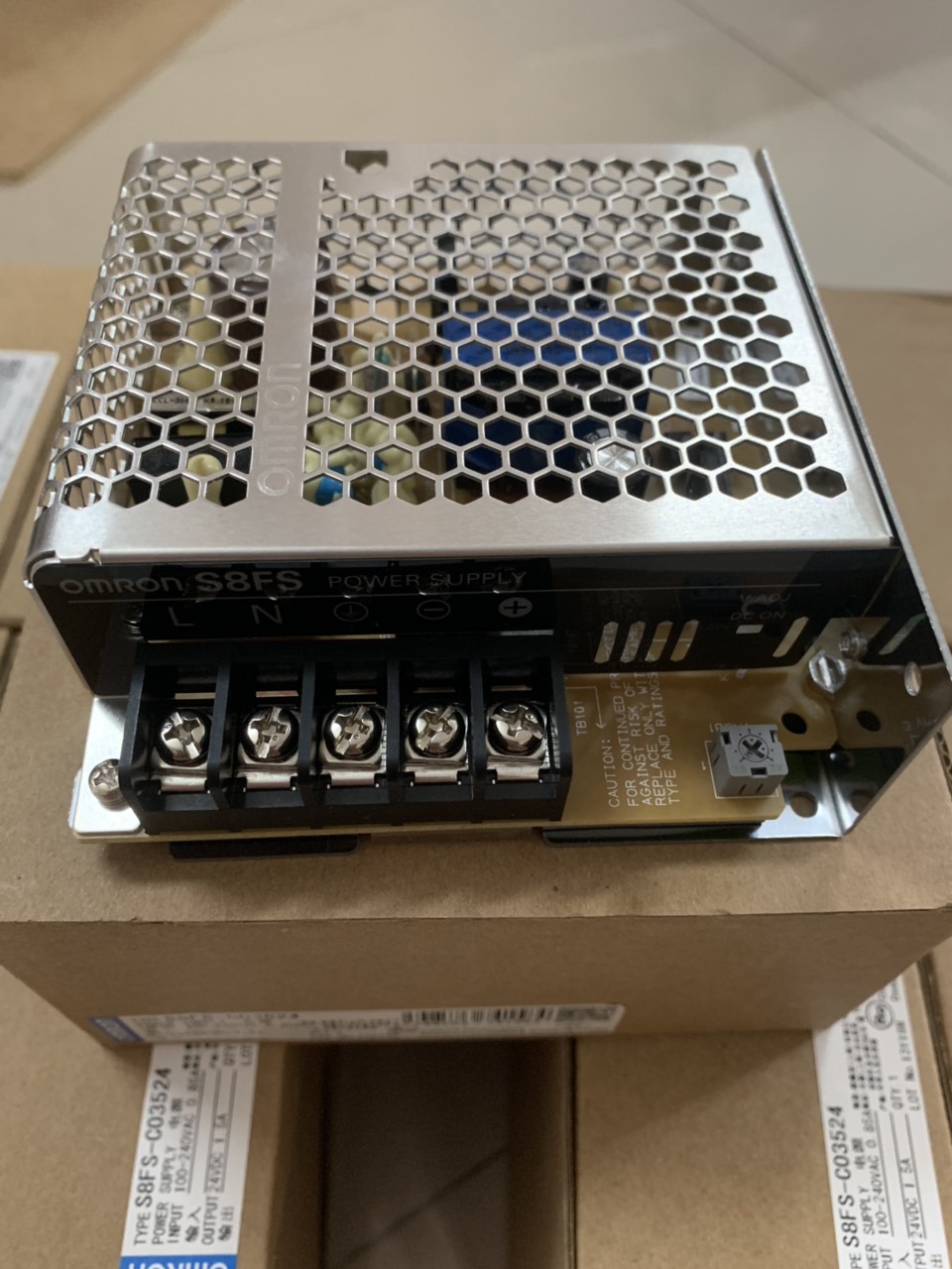 [HCM]Bộ nguồn omron S8FS-C03524