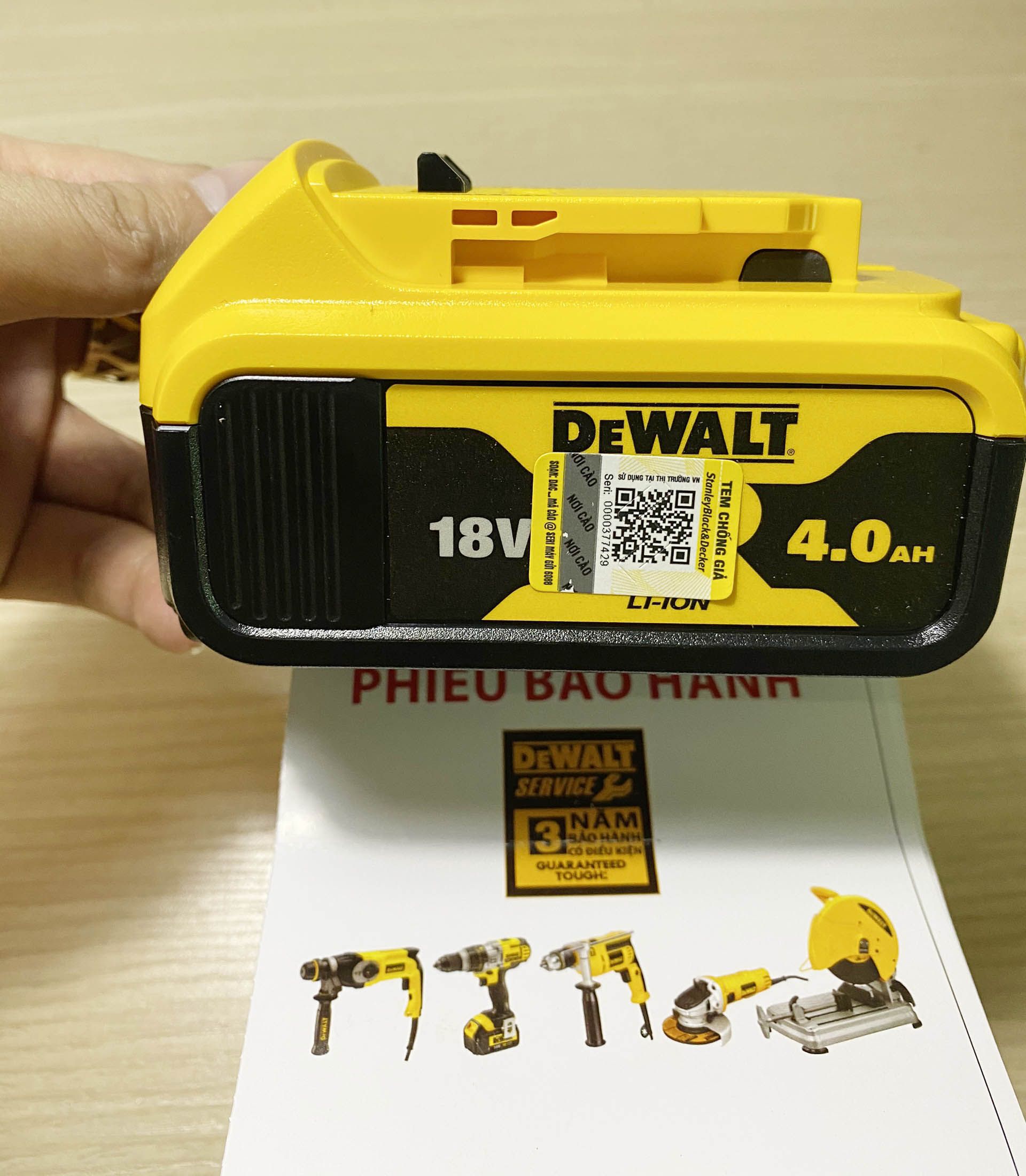Pin dewalt 4.0ampe dcb182-b1