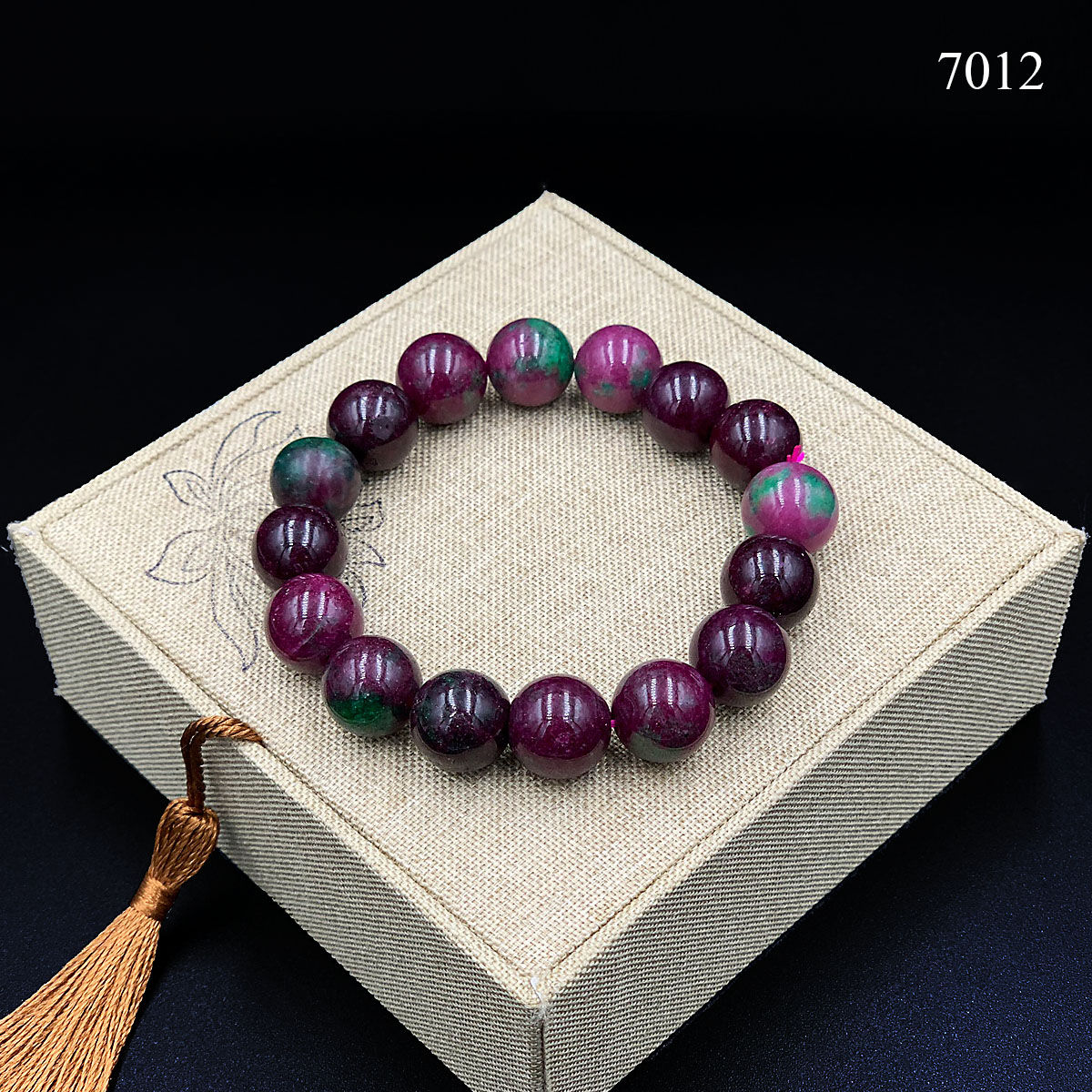 Vòng Tay Phong Thủy Đá Ruby Hồng Ngọc 7012