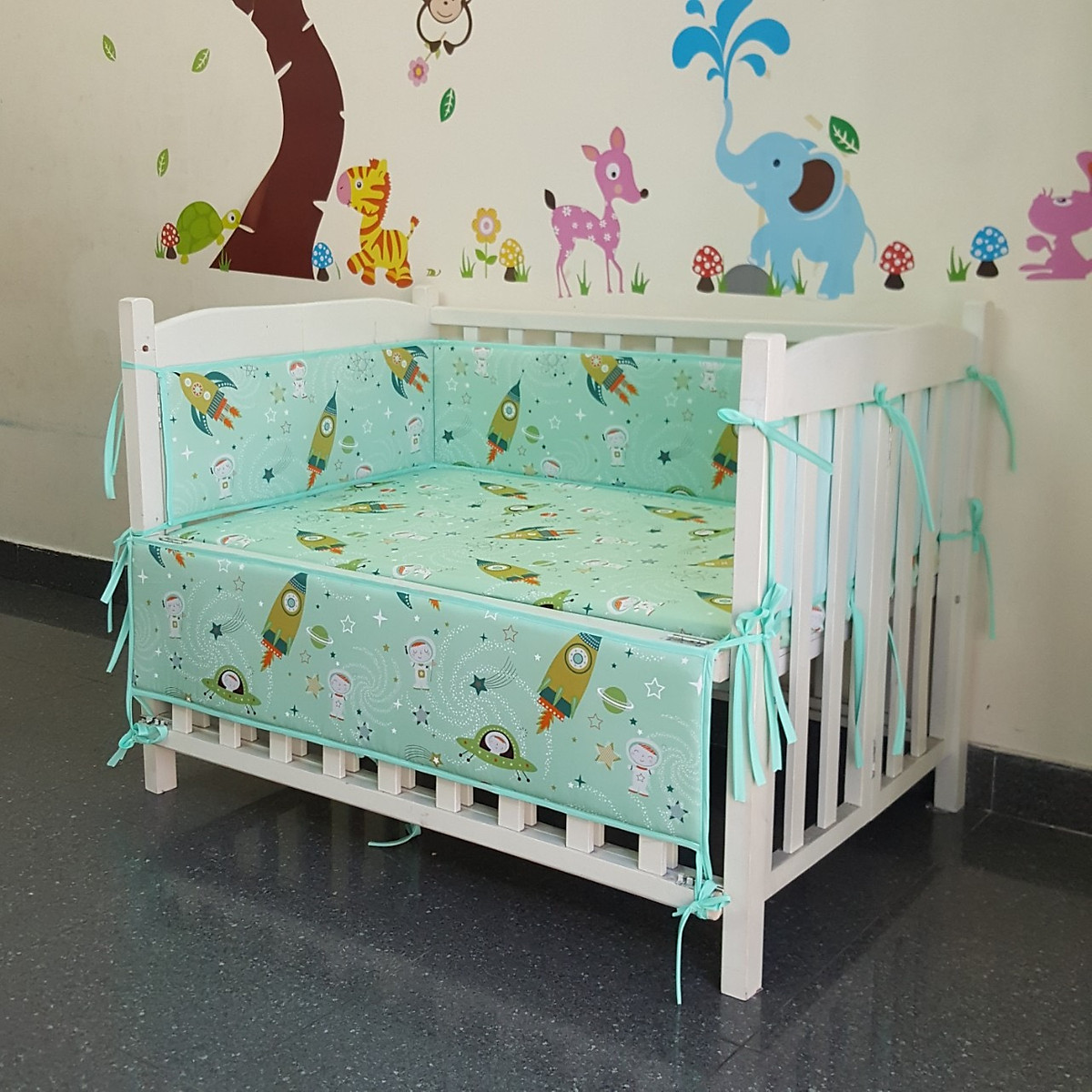 Bộ quây cũi và ga vải xe lửa trắng kt 70x120