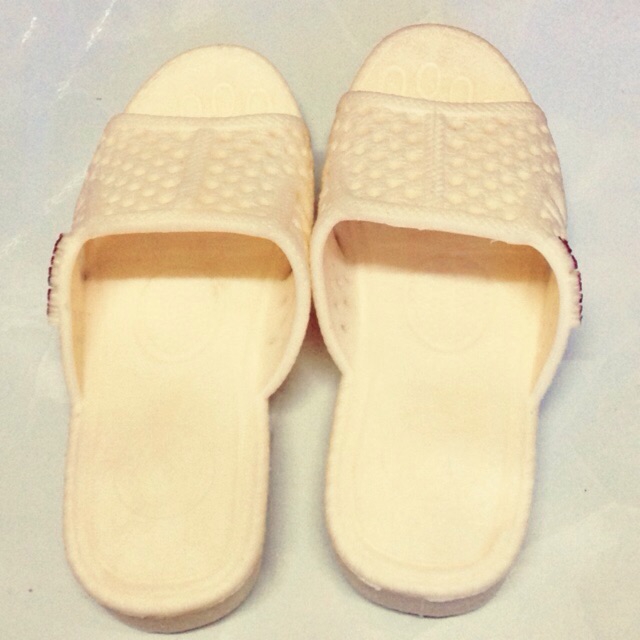 [HCM]DÉP Tổ ong Dép nhựa hàng Tốt dày loại 1 - Màu Kem Trắng (Xem mô tả Size)