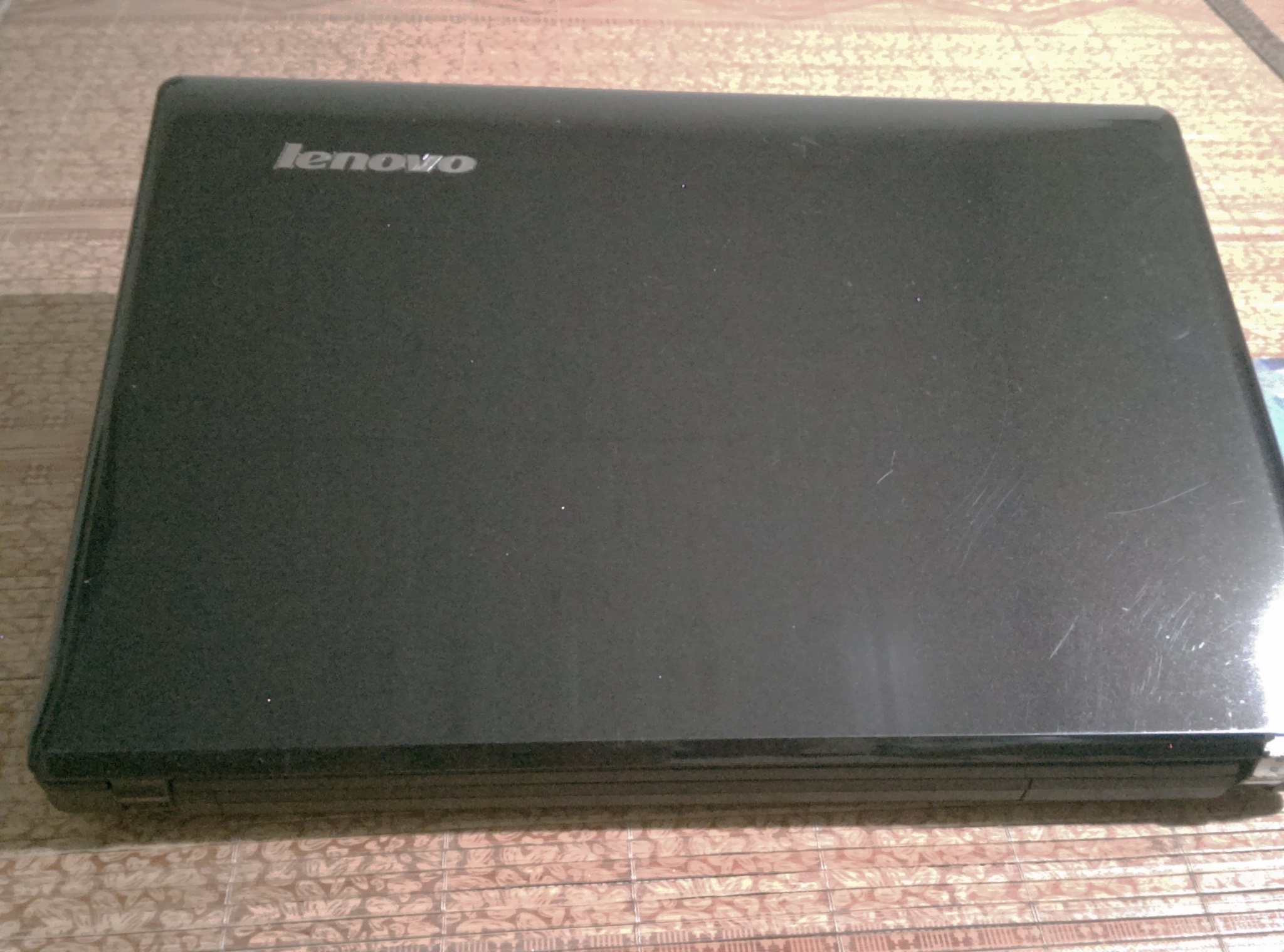 Laptop Lenovo G470 / Intel Core i3 ~ 2.2Ghz / Ram 4G / Ổ cứng HDD 320G / Màn hình 14 inch HD  / Windows 10Pro / Tặng kèm chuột và lót chuột