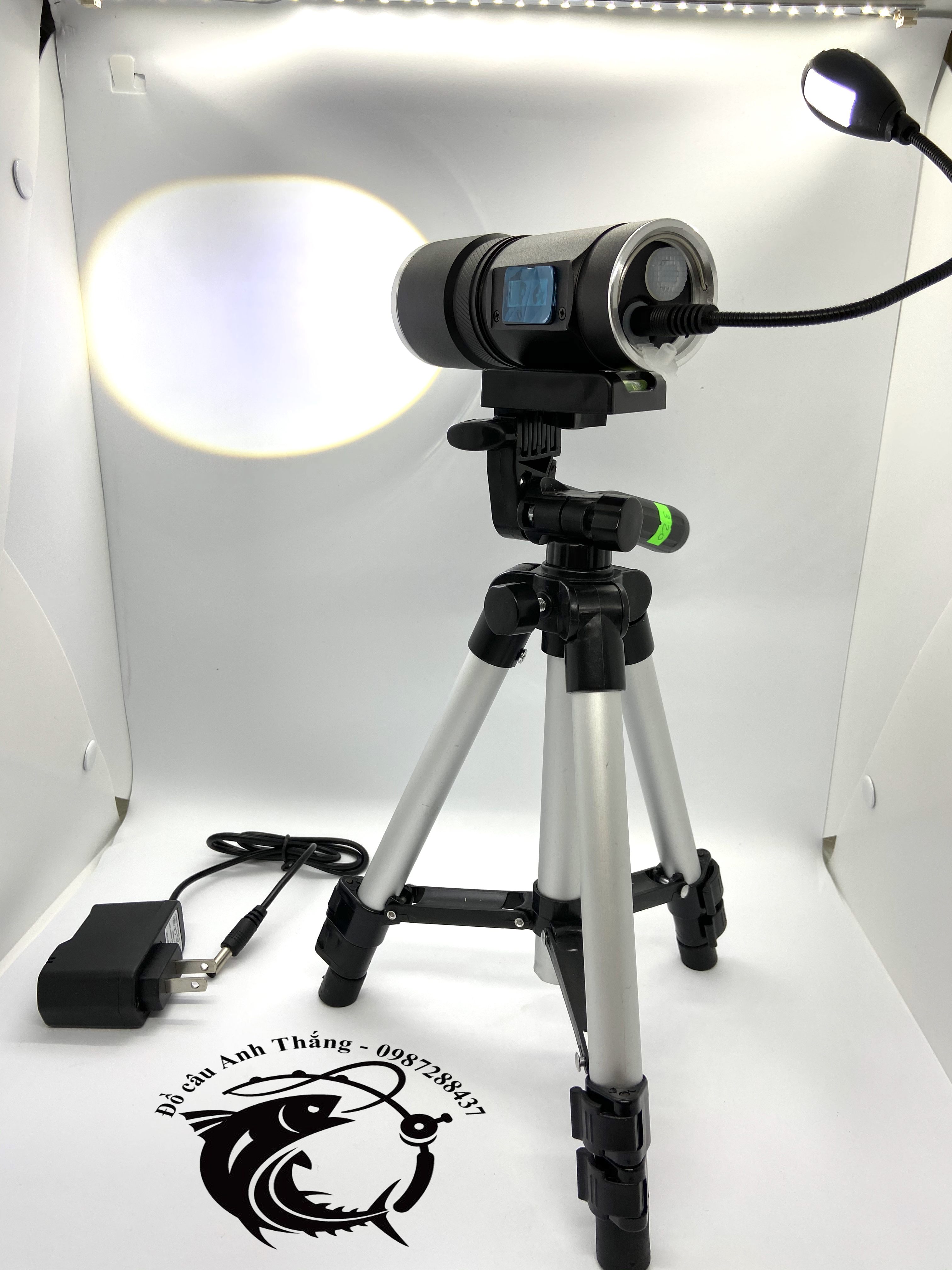 Đèn soi phao đài 4 màu