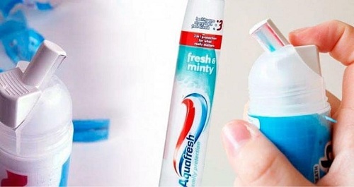 Kem đánh răng Mỹ Aquafresh Fresh & Minty được ưa chuộng (dạng ống tiện dụng).