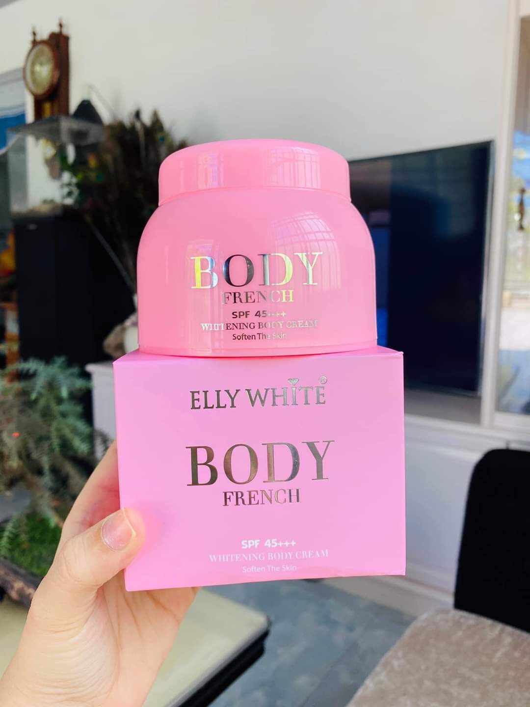 [HCM]Kem Body Elly White .