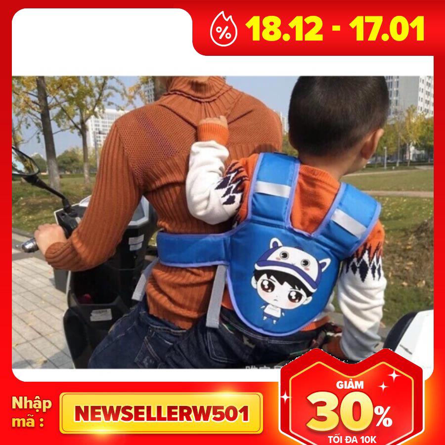Đai địu xe đi an toàn cho bé
