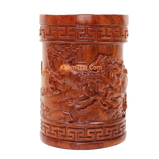 Ống cắm Bút bằng Gỗ Hương tiện Bát Mã – Mã đáo thành công