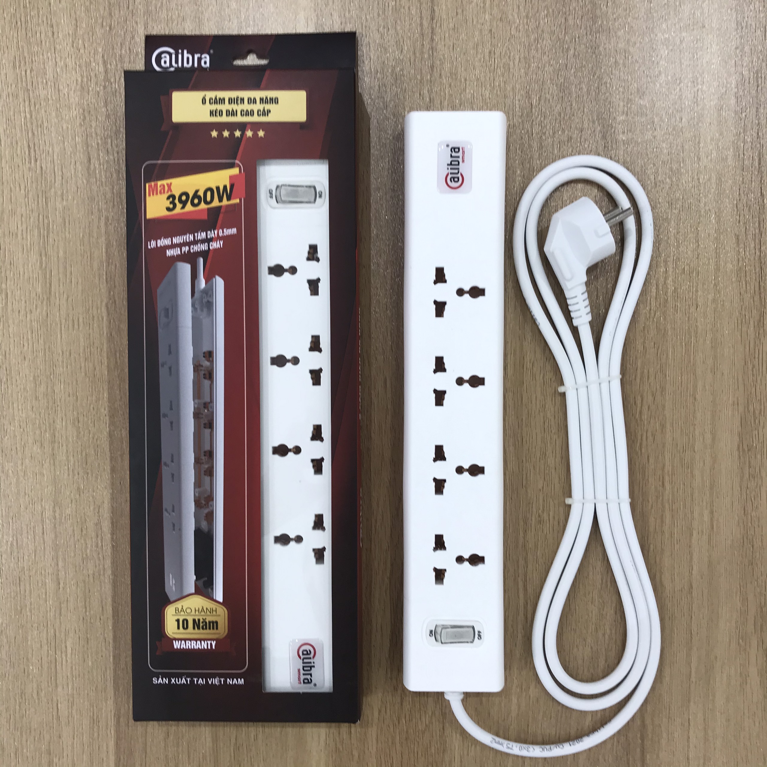 Ổ Cắm Điện Siêu Chịu Tải CALIBRA 4 Ổ - 1 Công Tắc - 4000W – Chính Hãng - Bảo hành 10 năm