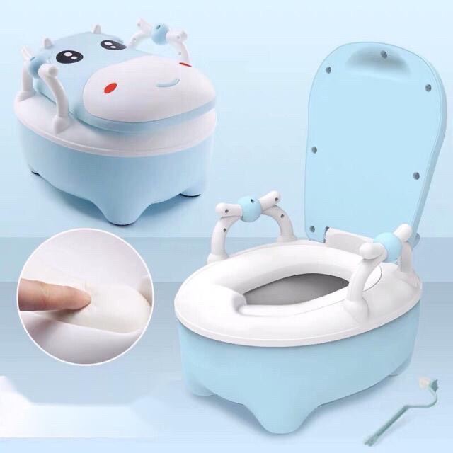 Bô Vệ Sinh Cho Bé Hình Bò Ngộ Nghĩnh Có Tựa Lưng Và Tay Nắm Siêu Hot ( Xanh Dương, Xanh Ngọc, Hồng)