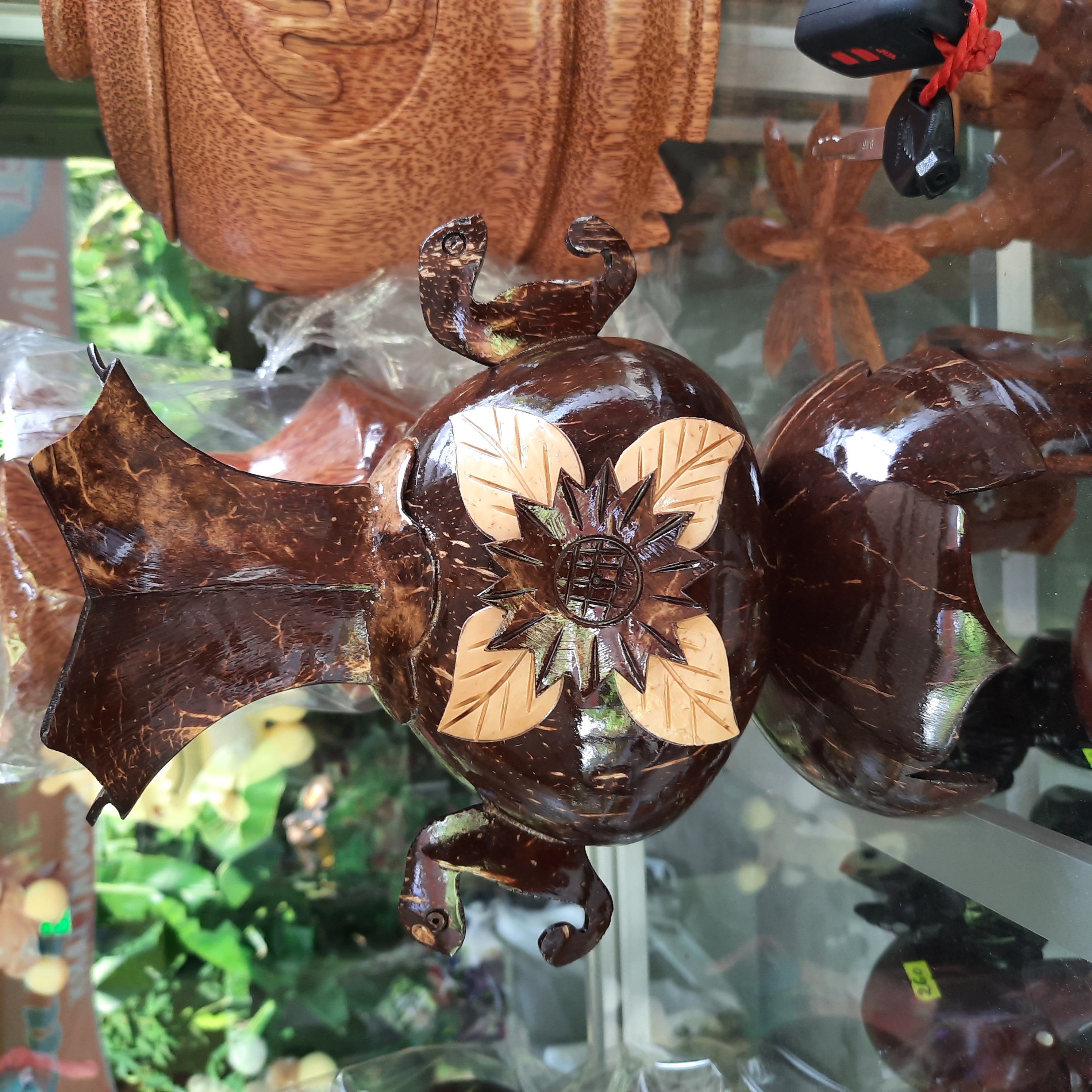 Bình Bông Bằng Gáo Dừa - Có Hoa Văn - Thủ Công Mỹ Nghệ Bến Tre