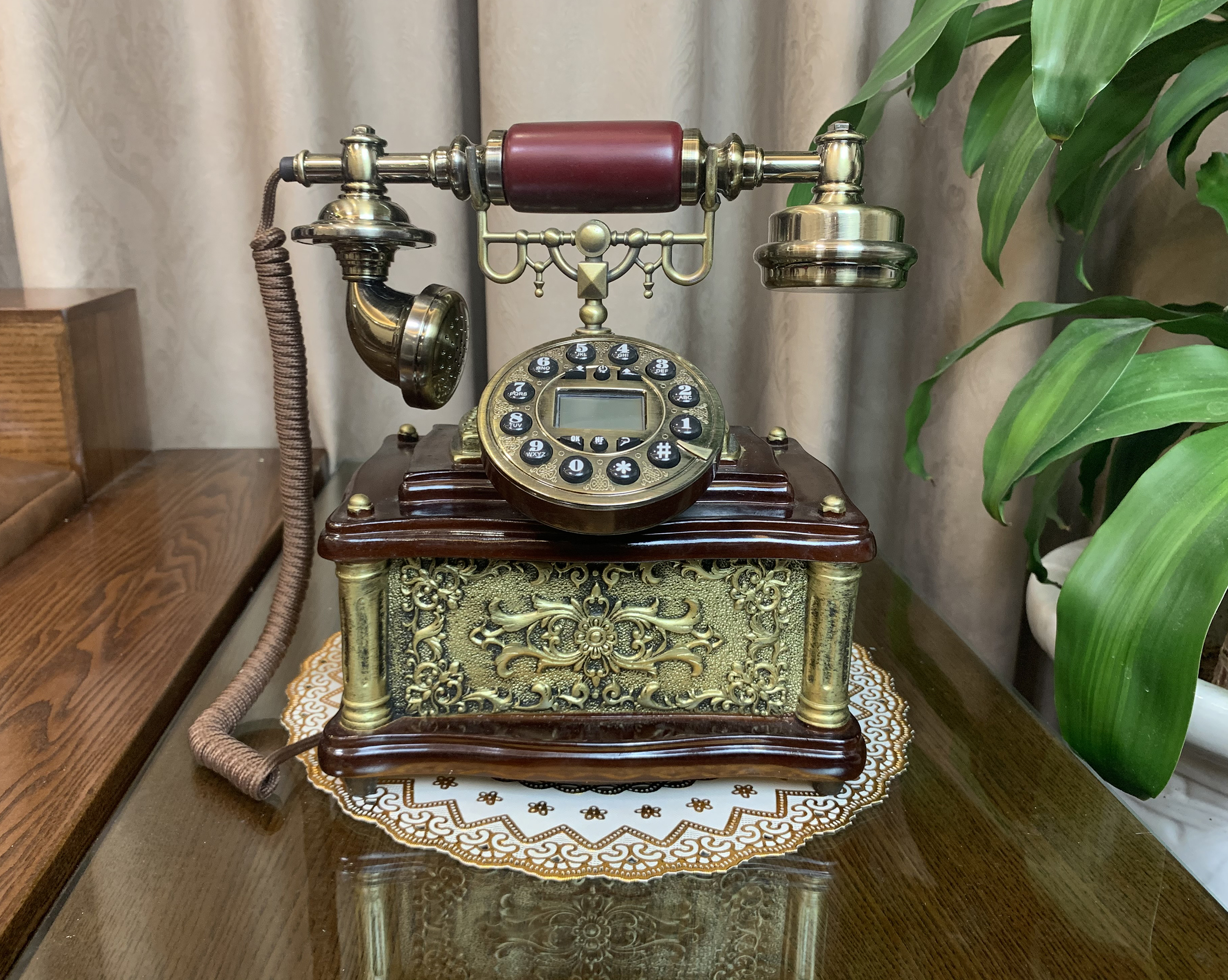 Điện thoại bàn Tân Cổ Điển (DÙNG SIM DI ĐỘNG)