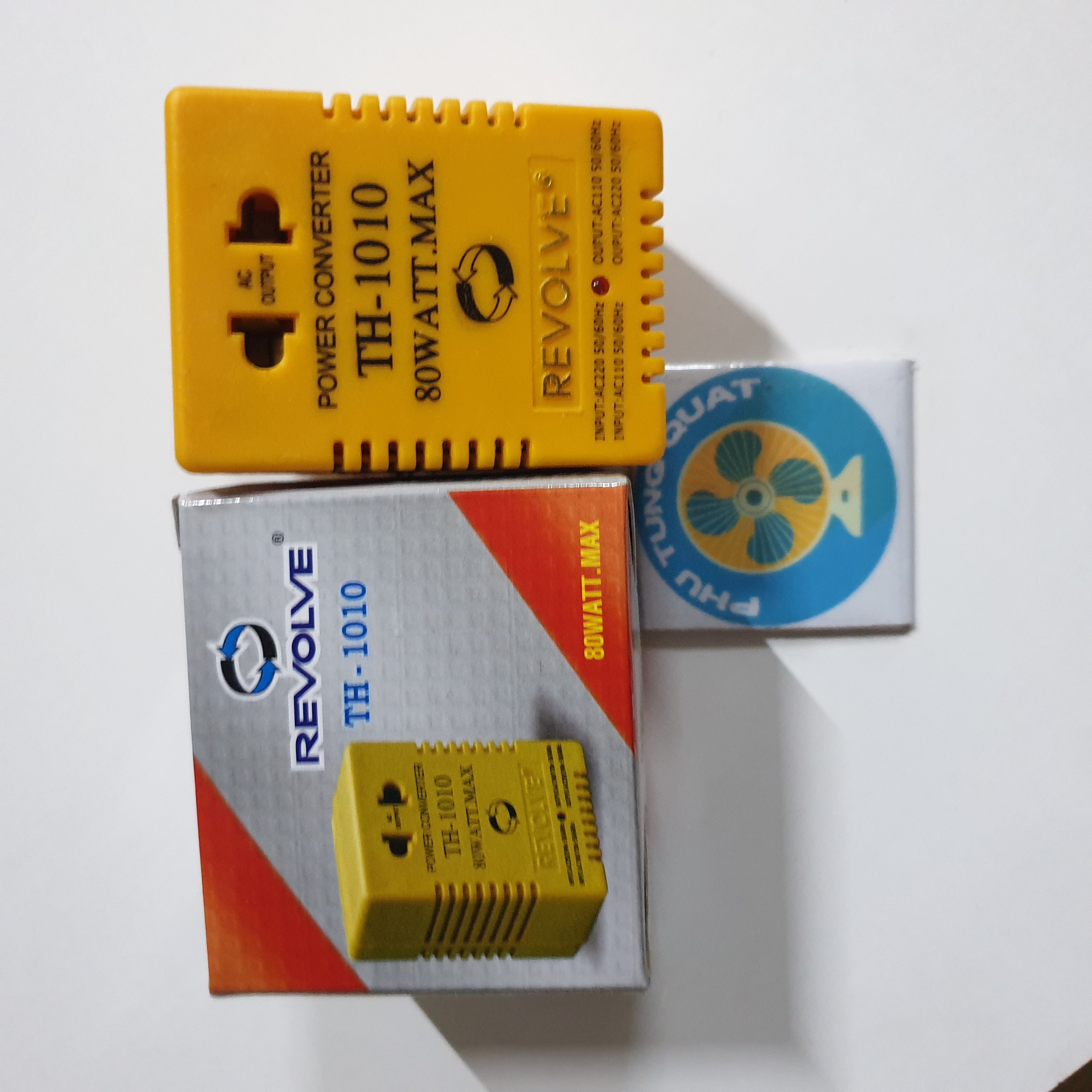 Bộ chuyển điện 80watt 220v ra 110v hoặc 100v ra 220v - biến thế biến áp chuyển nguồn điện đổi điện cục adaptor và adapter th 1010 80w