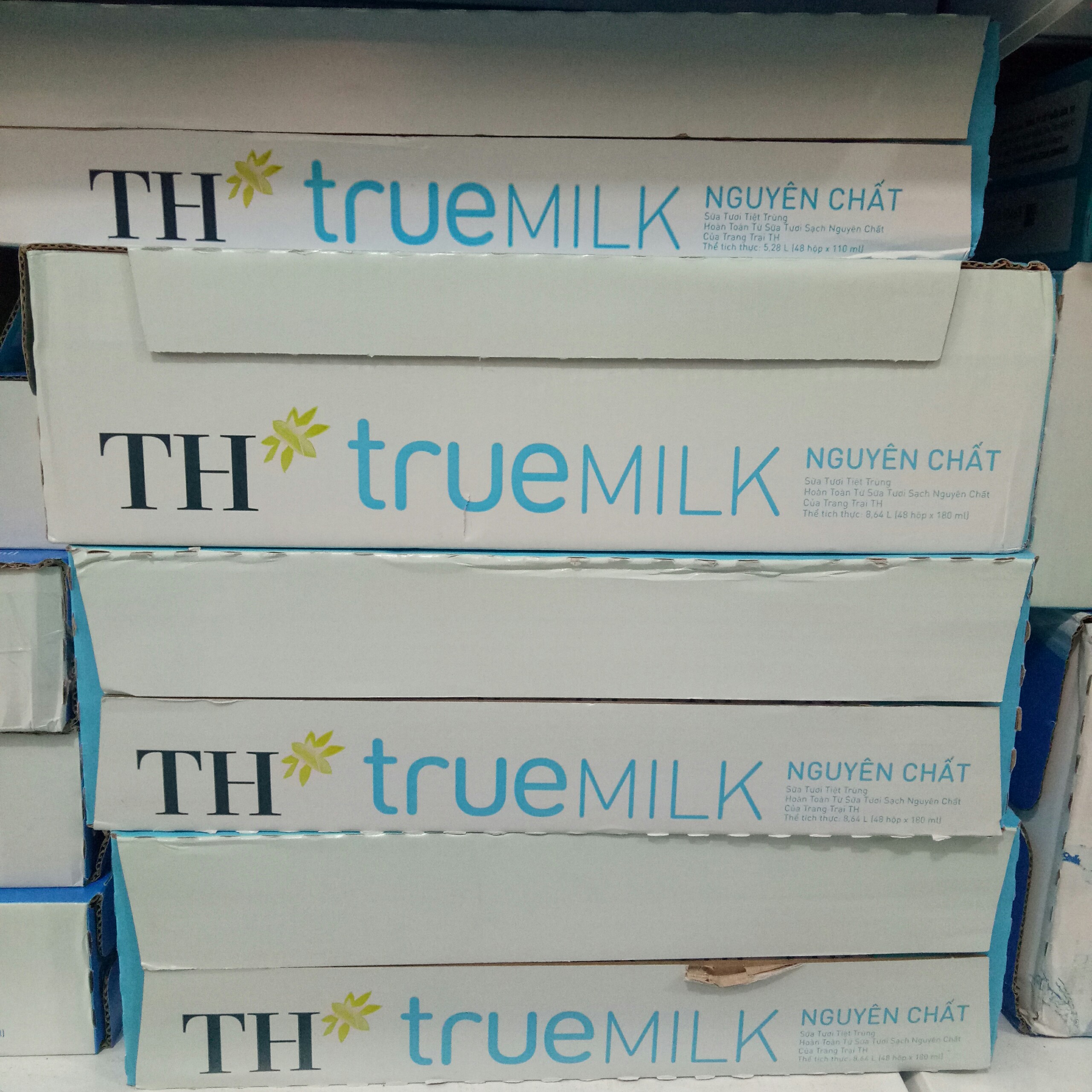 Sữa tươi tiệt trùng TH true Milk 110mlml – thùng 12 lốc x 48 hộp - nguyên chất.