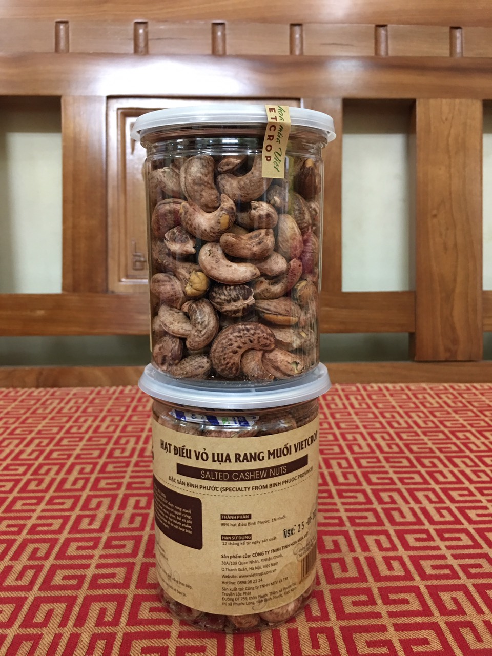 Hạt điều vỏ lụa rang muối vietcrop - hũ 300g