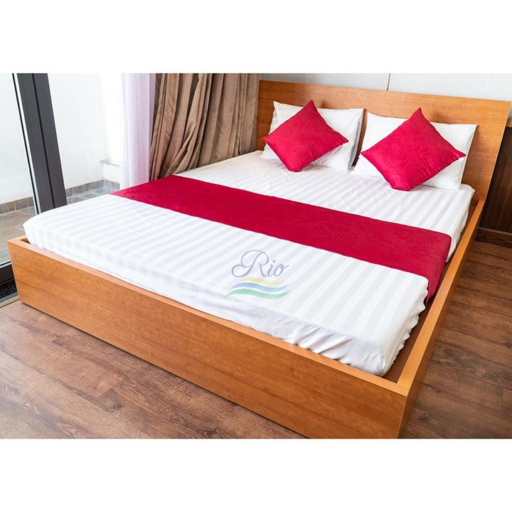 Bộ ga trắng sọc cho khách sạn resort