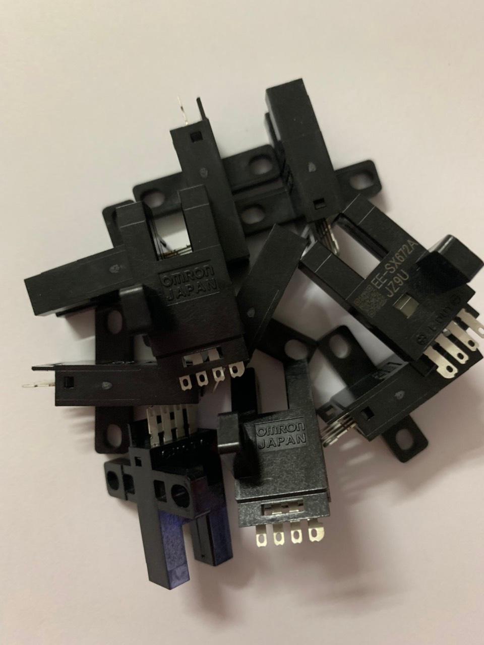 [HCM]Cảm biến quang Omron EE-SX672A