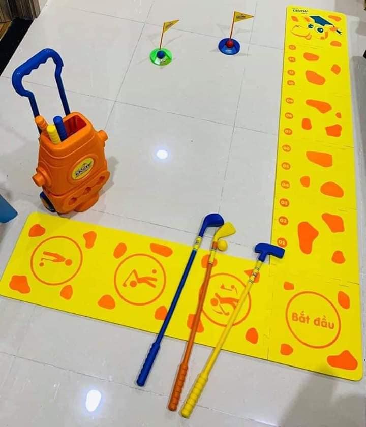 Đồ chơi trẻ em - Bộ đánh Golf bằng nhựa - Hàng khuyến mại từ sữa